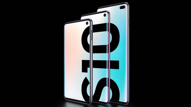 These are new Samsung Galaxy S10 smartphones